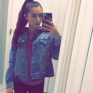 Meet your Posher, Alyssa